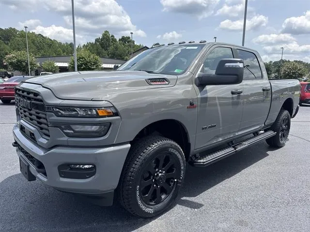 2025 Ram 2500 Big Horn Crew Cab 4x4 6'4" Box