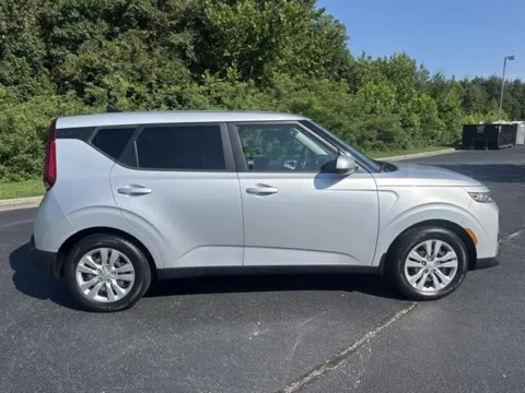 More photos of 2020 Kia Soul LX at Blackwell Chrysler Dodge Jeep Ram Fiat Kia, VA