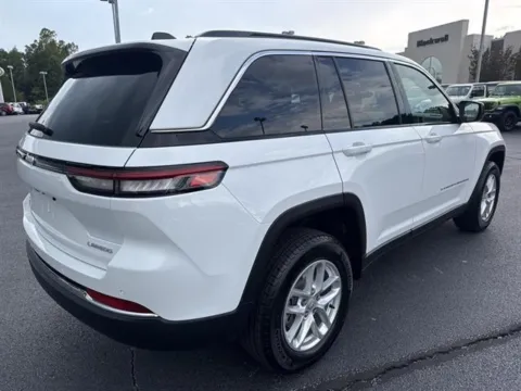 More photos of 2025 Jeep Grand Cherokee Laredo X 4x4 at Blackwell Chrysler Dodge Jeep Ram Fiat Kia, VA