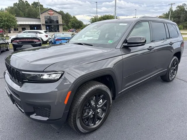 2025 Jeep Grand Cherokee L Altitude X 4x4 for sale in Danville, VA
