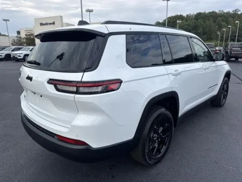 More photos of 2025 Jeep Grand Cherokee L Altitude X 4x4 at Blackwell Chrysler Dodge Jeep Ram Fiat Kia, VA
