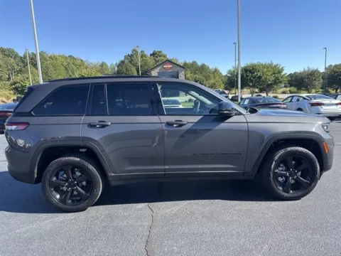 Photos of 2025 Jeep Grand Cherokee Limited 4x4 for sale in Danville, VA at Blackwell Chrysler Dodge Jeep Ram Fiat Kia