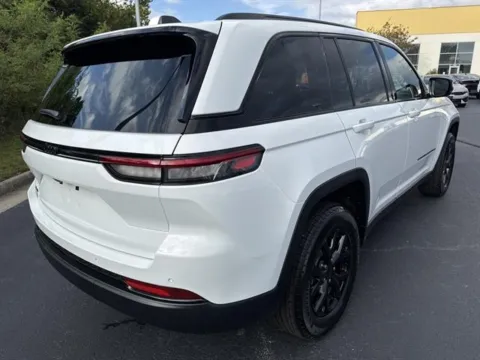 More photos of 2025 Jeep Grand Cherokee Altitude X 4x4 at Blackwell Chrysler Dodge Jeep Ram Fiat Kia, VA