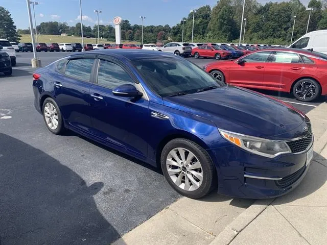 2017 Kia Optima LX