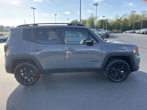 More photos of 2022 Jeep Renegade Altitude at Blackwell Chrysler Dodge Jeep Ram Fiat Kia, VA