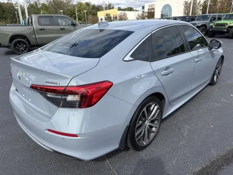 More photos of 2022 Honda Civic Sedan Touring at Blackwell Chrysler Dodge Jeep Ram Fiat Kia, VA