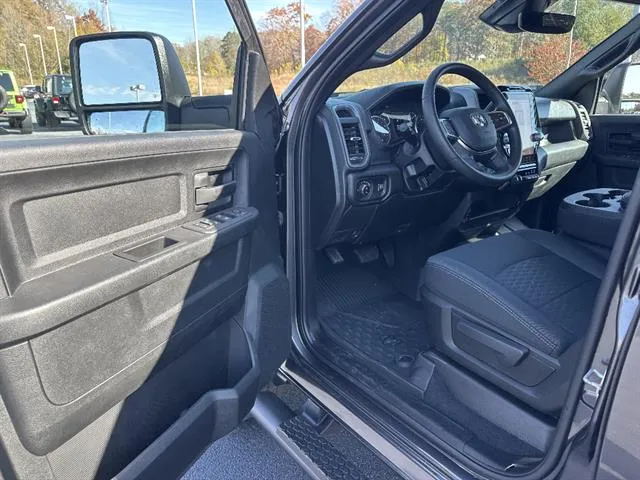 2026 RAM 2500 Tradesman - Photo 8