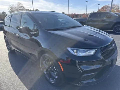 Another view of 2026 Chrysler Pacifica Limited for sale in Danville, VA at Blackwell Chrysler Dodge Jeep Ram Fiat Kia