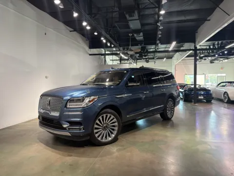 Photos of 2018 Lincoln Navigator L Reserve 4WD for sale in Scottsdale, AZ at Spady Auto Group