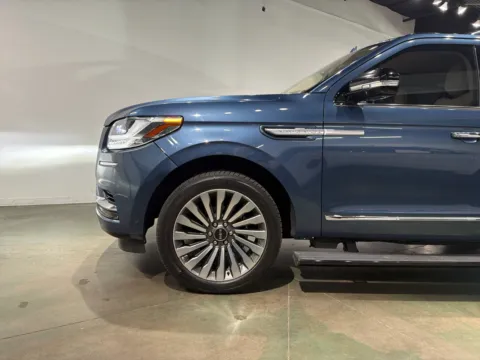 Another view of 2018 Lincoln Navigator L Reserve 4WD for sale in Scottsdale, AZ at Spady Auto Group
