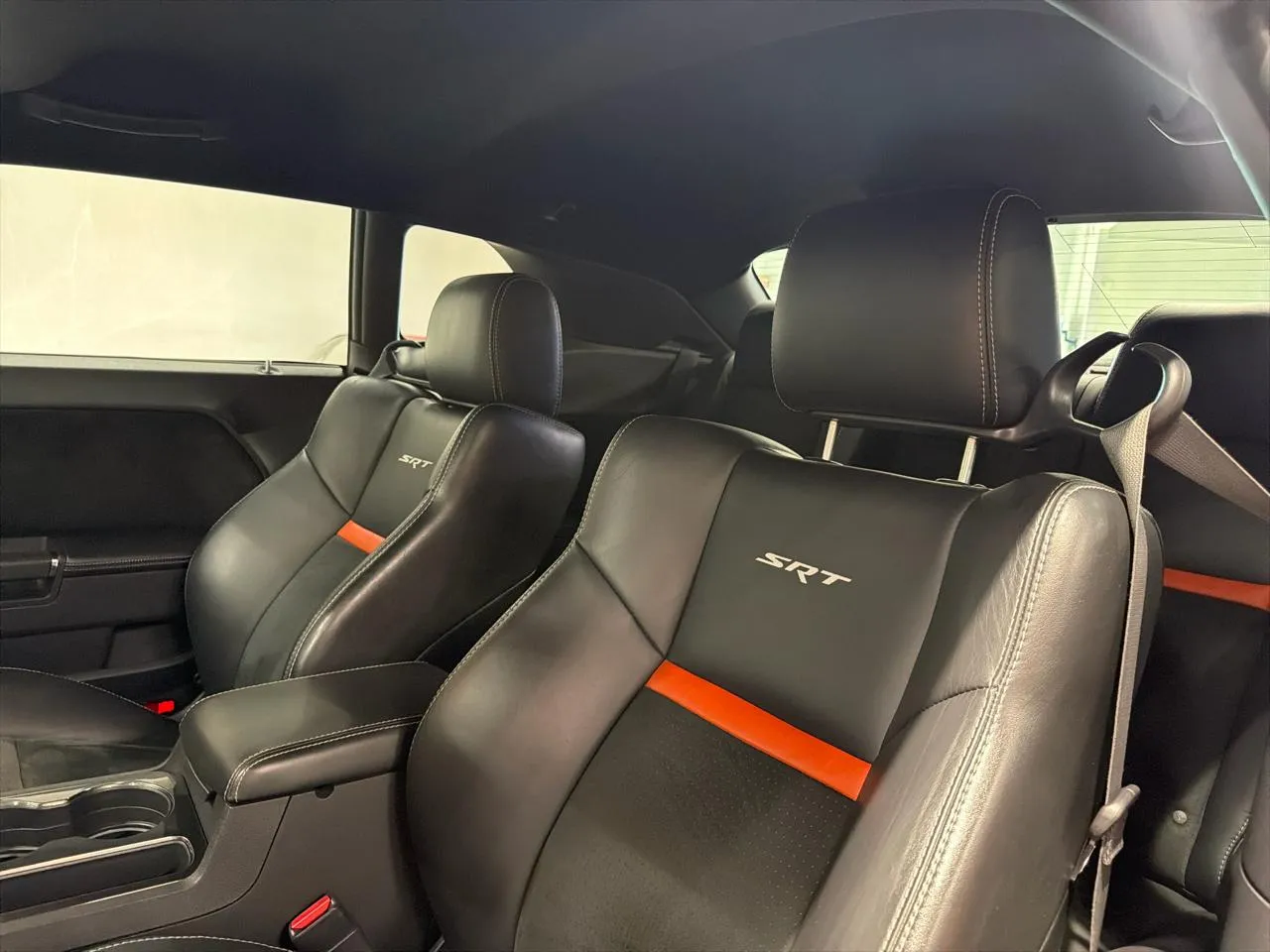 2009 Dodge Challenger SRT8 - Photo 19