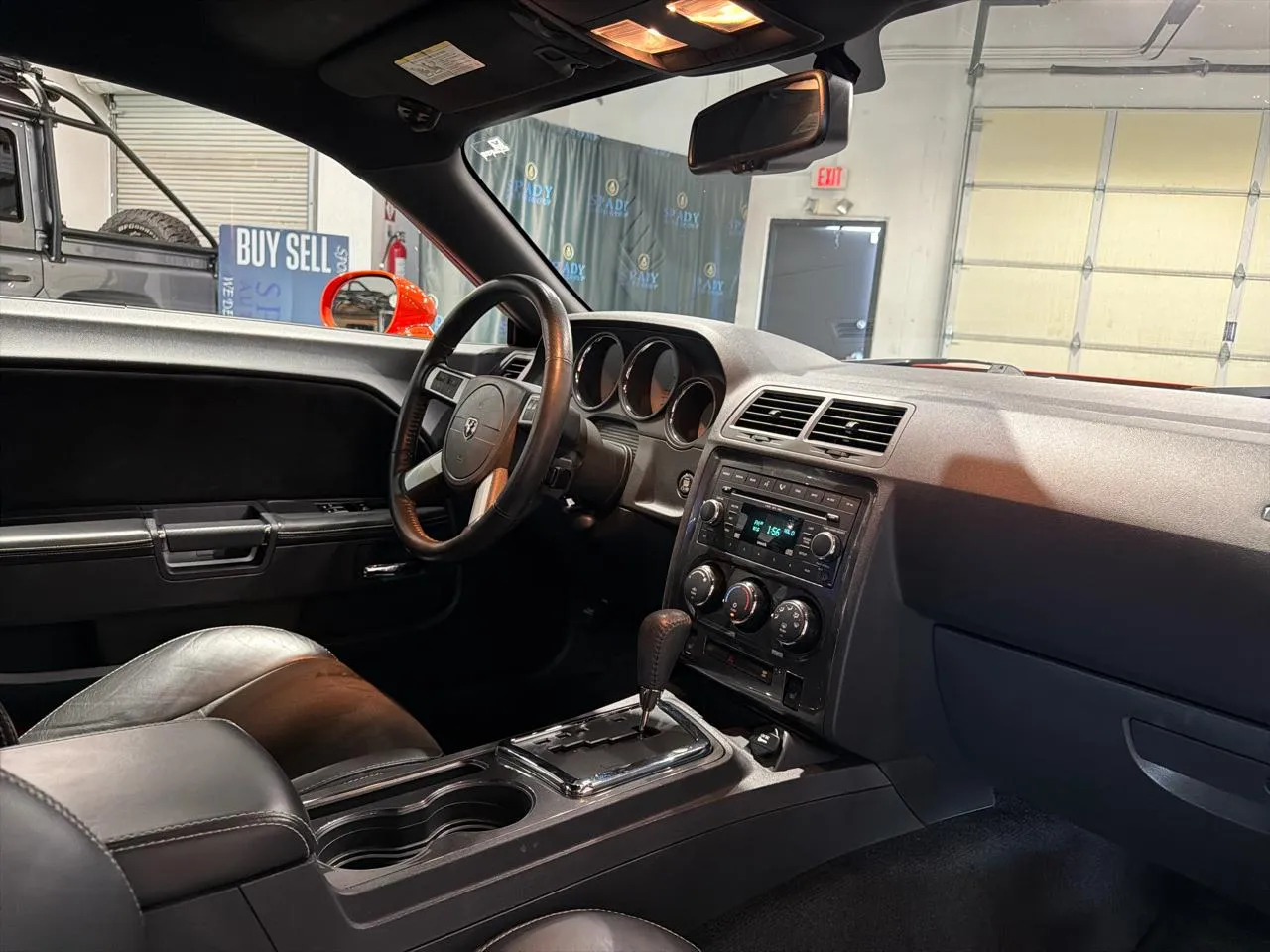 2009 Dodge Challenger SRT8 - Photo 25