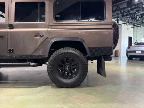 More photos of 1995 Land Rover Defender 110 at Spady Auto Group, AZ