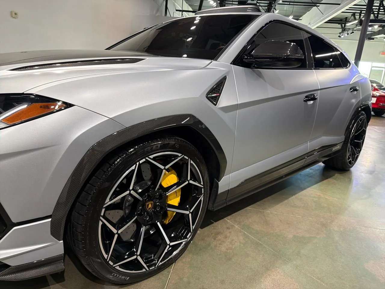2024 Lamborghini Urus Performante - Photo 16
