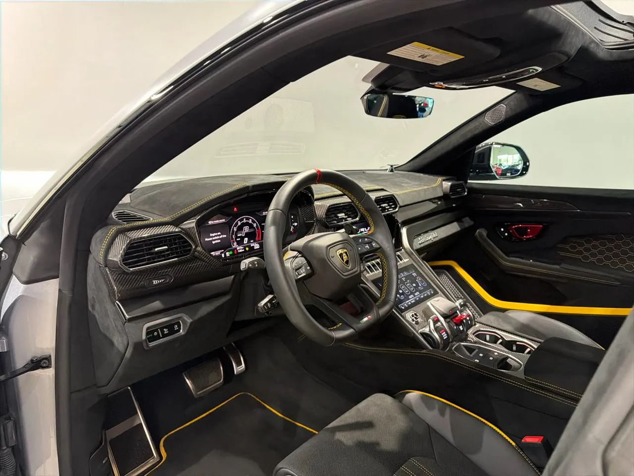 2024 Lamborghini Urus Performante - Photo 23