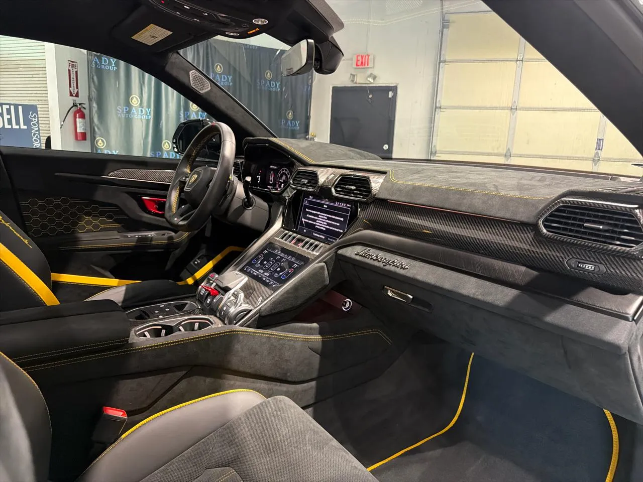 2024 Lamborghini Urus Performante - Photo 38