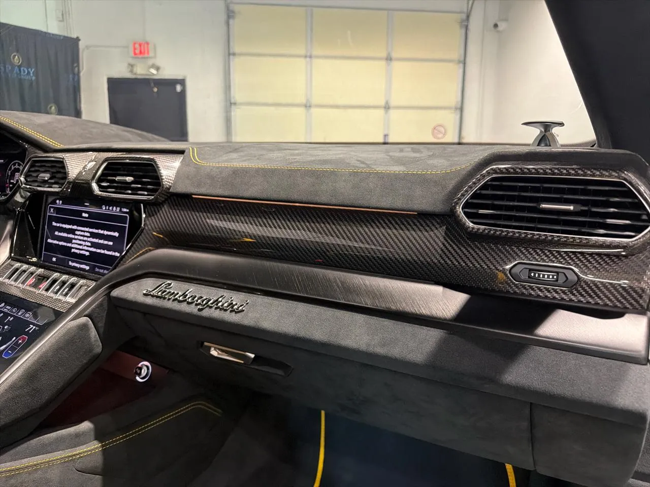 2024 Lamborghini Urus Performante - Photo 40