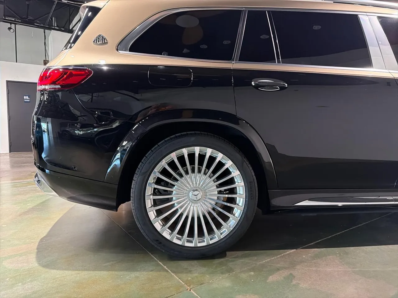 2023 Mercedes-Benz GLS Maybach - Photo 8