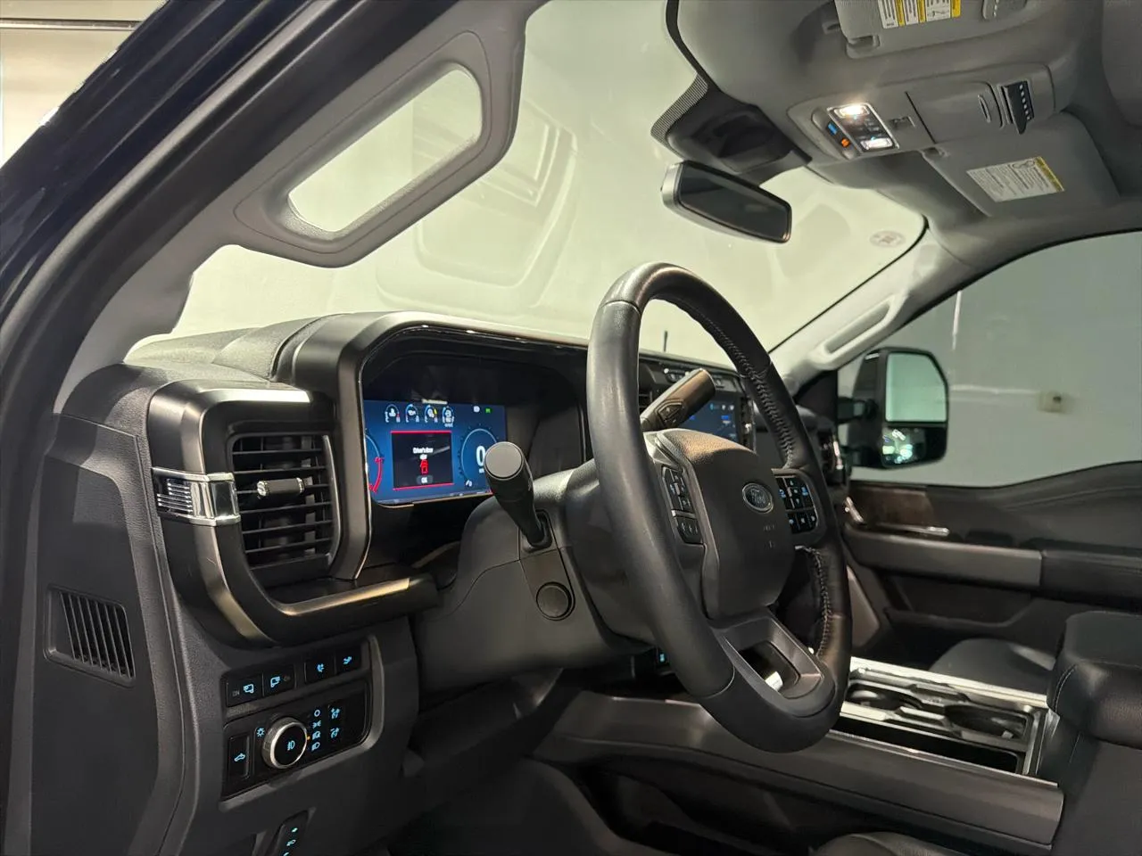 2024 Ford F-250 Super Duty Lariat - Photo 16