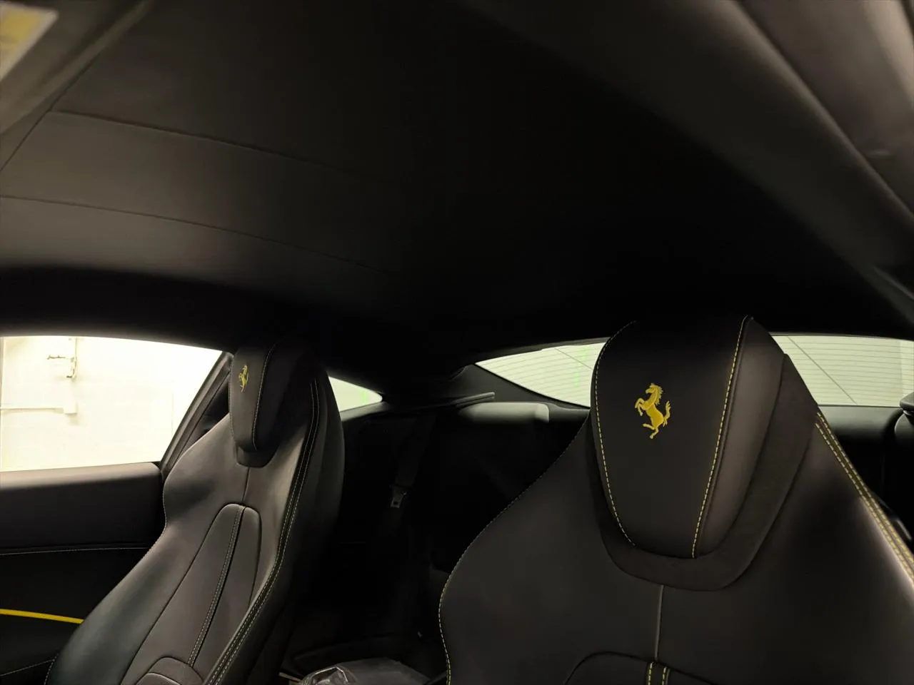 2021 Ferrari Roma Base - Photo 25