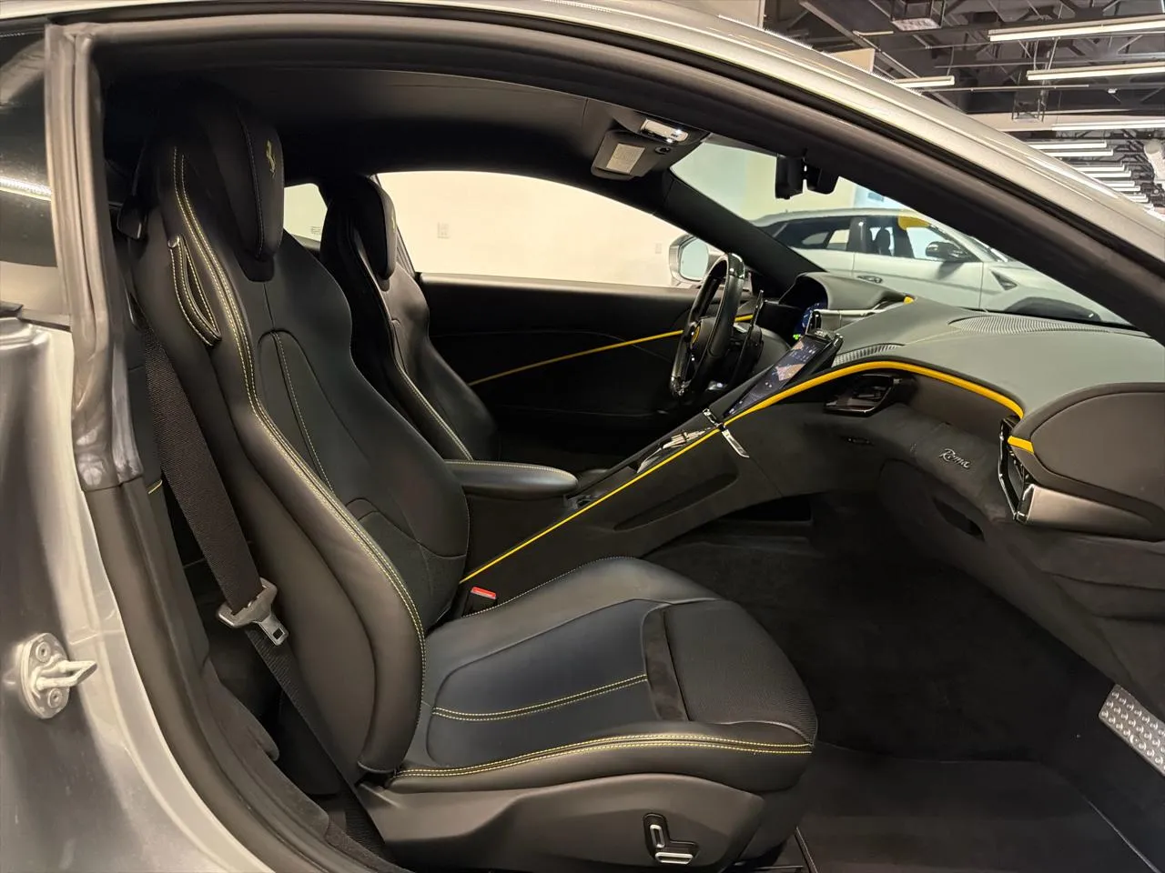 2021 Ferrari Roma Base - Photo 30