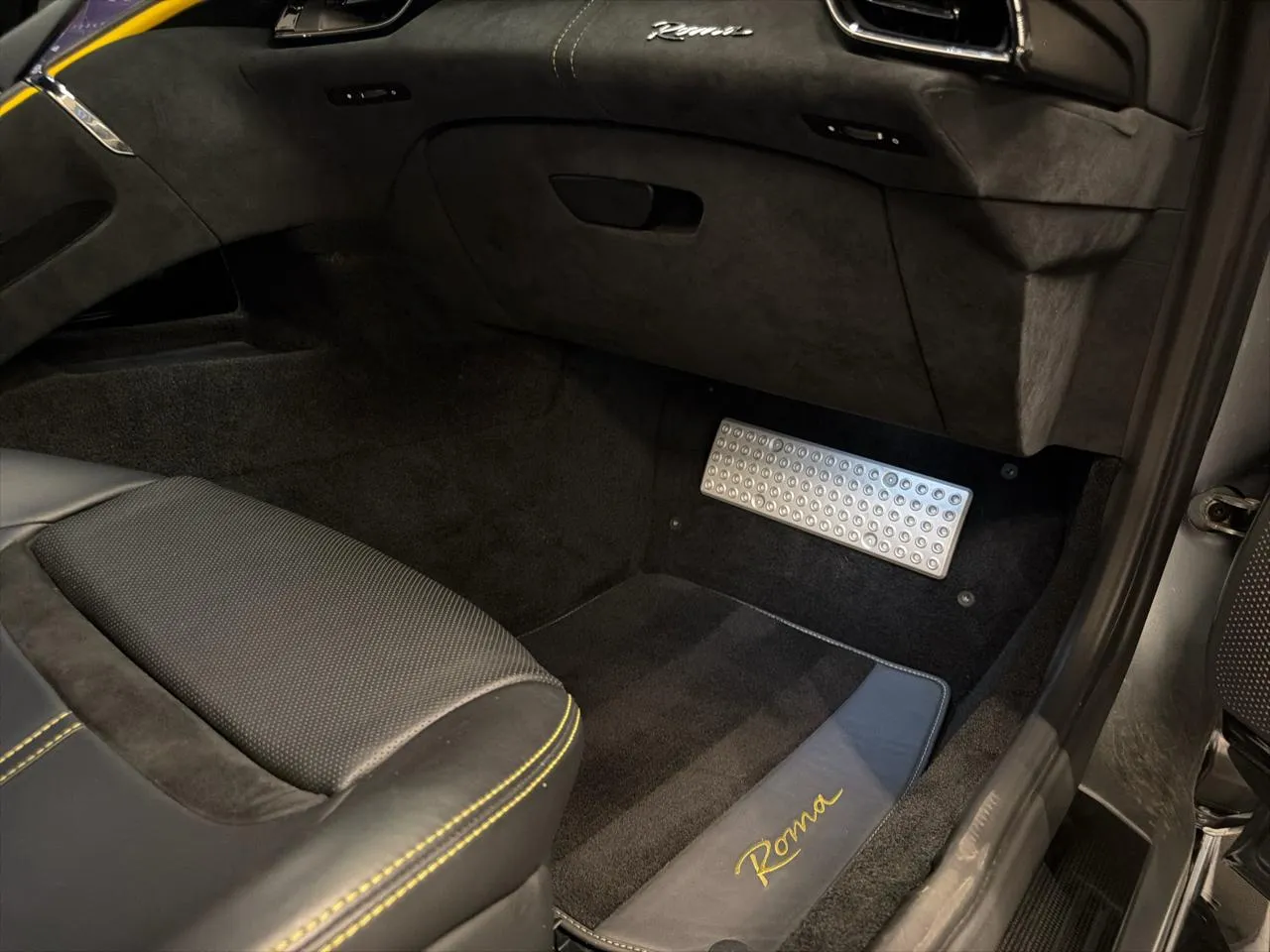 2021 Ferrari Roma Base - Photo 35