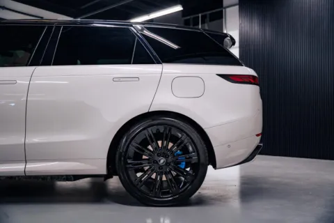 More photos of 2025 Land Rover Range Rover Sport P460e Dynamic SE at Spady Auto Group, AZ