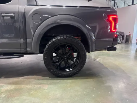 More photos of 2020 Ford F-150 Raptor SuperCrew 4WD at Spady Auto Group, AZ