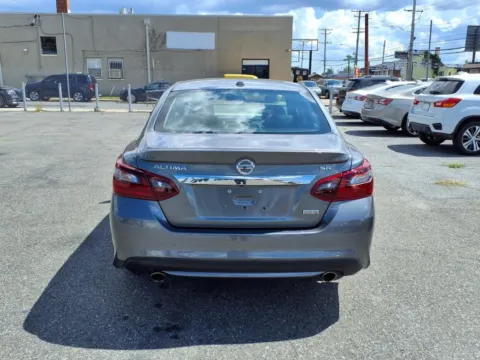 More photos of 2018 Nissan Altima 2.5 SR at Patriot Autos, MD