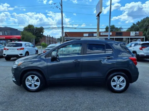 Photos of 2017 Chevrolet Trax LT for sale in Baltimore, MD at Patriot Autos
