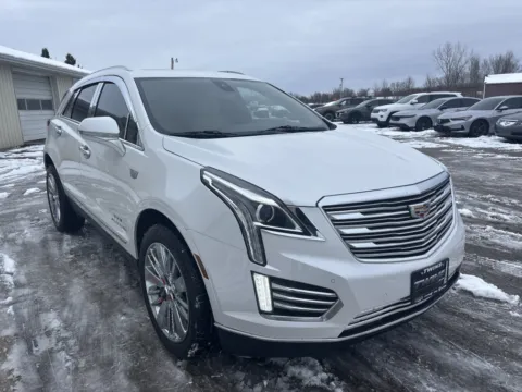 White 2017 Cadillac XT5 Luxury AWD for sale in Wayland, MI