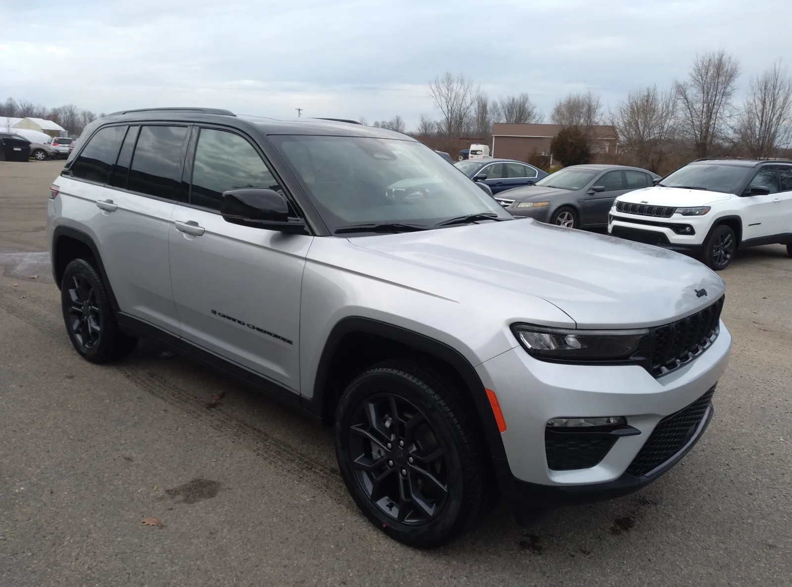 Silver 2025 Jeep Grand Cherokee Limited for sale in Wayland, MI