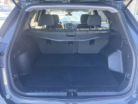 More photos of 2021 Chevrolet Equinox LT at Twins Chrysler Dodge Jeep Ram, MI