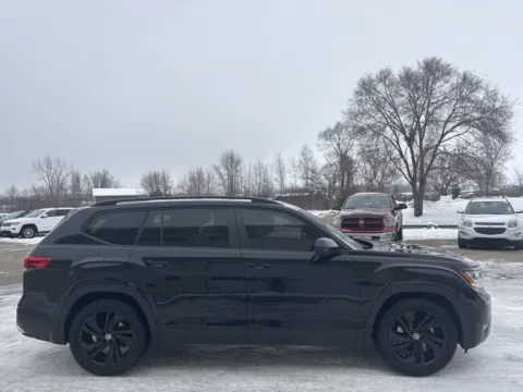 Photos of 2023 Volkswagen Atlas 2.0T SE w/Technology for sale in Wayland, MI at Twins Chrysler Dodge Jeep Ram