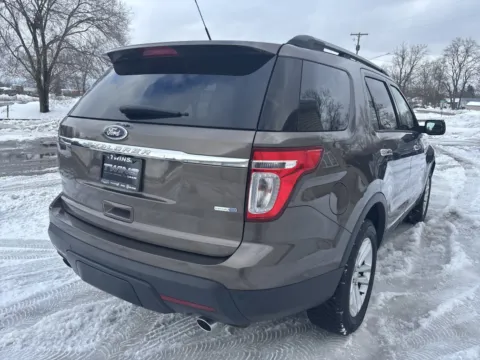 More photos of 2015 Ford Explorer XLT at Twins Chrysler Dodge Jeep Ram, MI