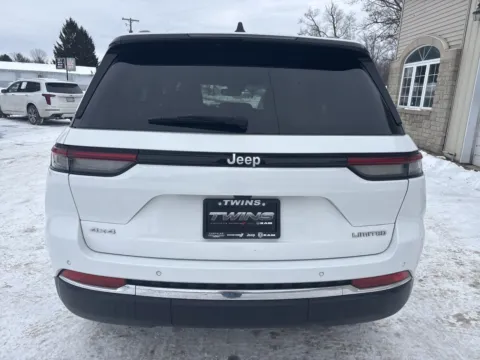 More photos of 2024 Jeep Grand Cherokee Limited at Twins Chrysler Dodge Jeep Ram, MI