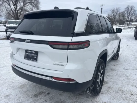 More photos of 2024 Jeep Grand Cherokee Limited at Twins Chrysler Dodge Jeep Ram, MI