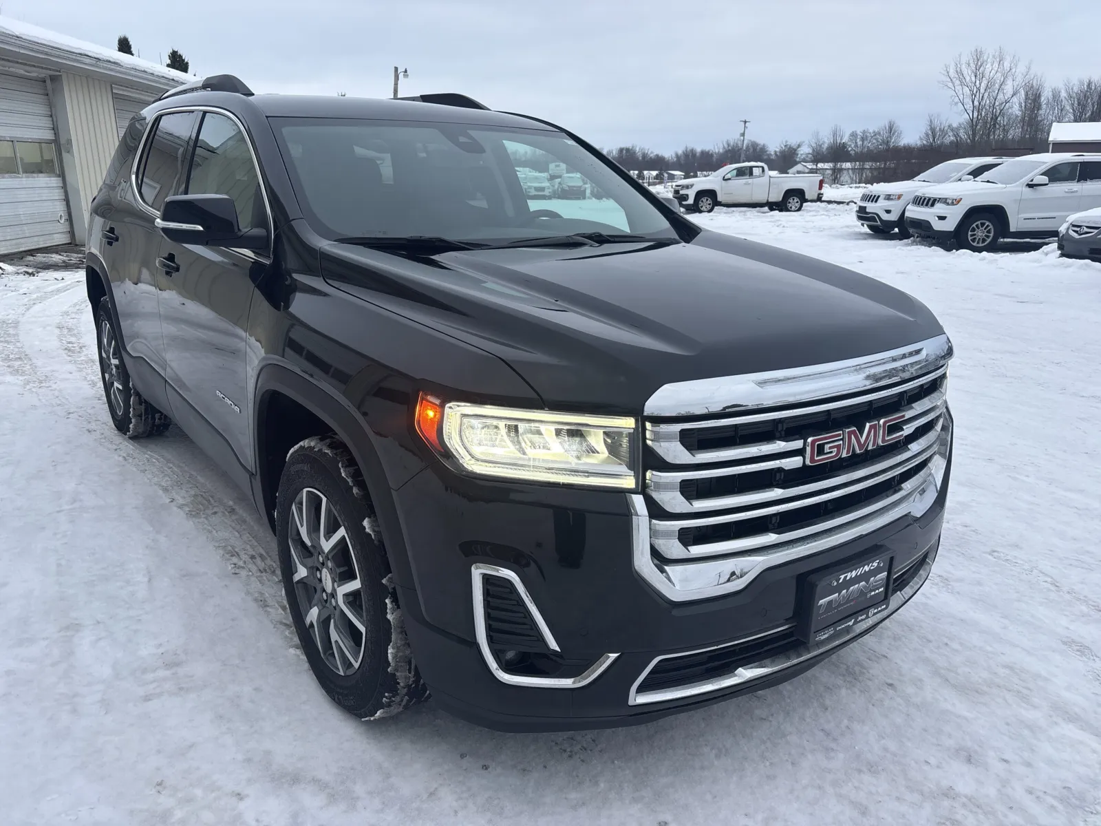 2023 GMC Acadia SLT for sale in Wayland, MI