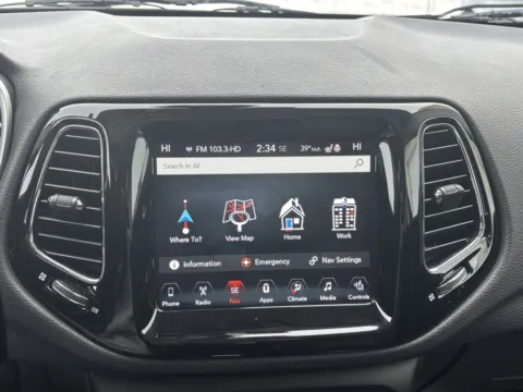 More photos of 2018 Jeep Compass Limited at Twins Chrysler Dodge Jeep Ram, MI