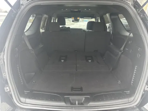 More photos of 2023 Dodge Durango SXT Launch Edition at Twins Chrysler Dodge Jeep Ram, MI