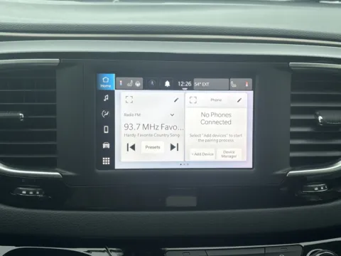 More photos of 2022 Chrysler Voyager LX at Twins Chrysler Dodge Jeep Ram, MI