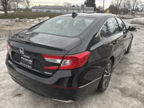 More photos of 2018 Honda Accord Hybrid EX-L at Twins Chrysler Dodge Jeep Ram, MI