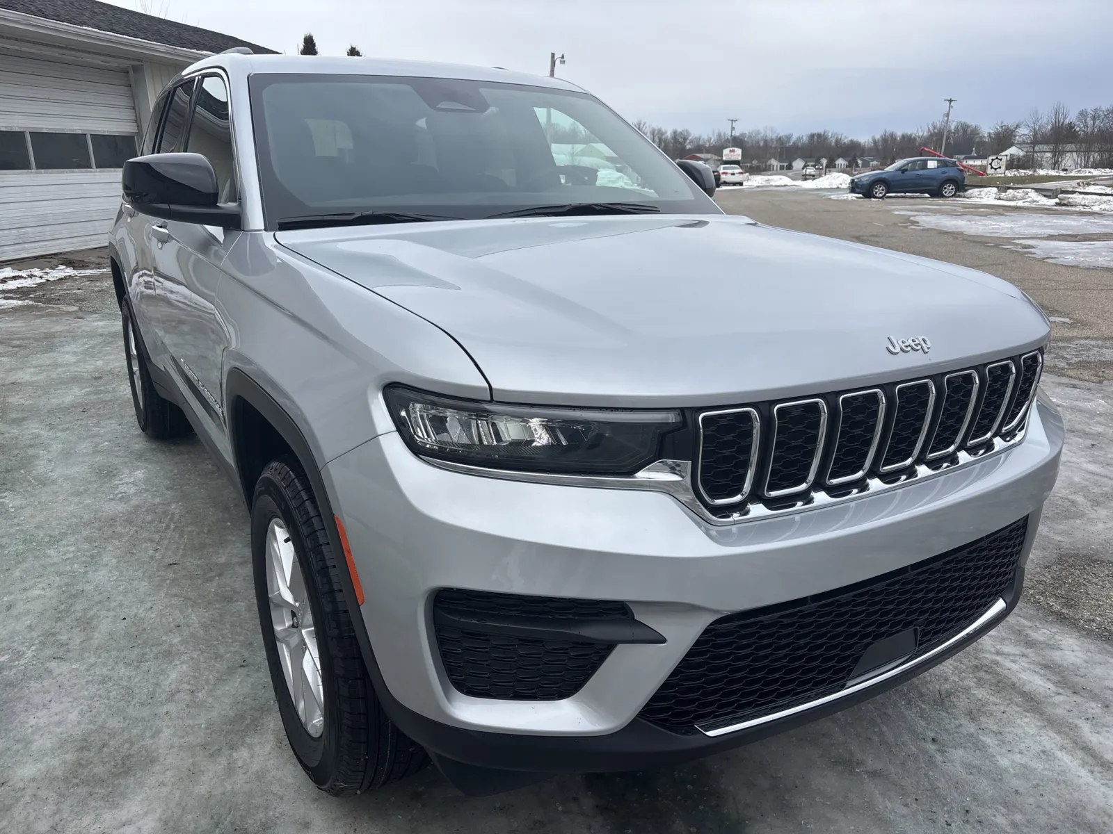Silver 2025 Jeep Grand Cherokee Laredo X for sale in Wayland, MI