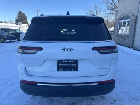 More photos of 2024 Jeep Grand Cherokee L Laredo at Twins Chrysler Dodge Jeep Ram, MI