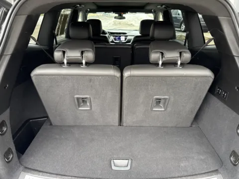 More photos of 2020 Cadillac XT6 AWD Sport at Twins Chrysler Dodge Jeep Ram, MI