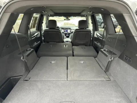 More photos of 2020 Cadillac XT6 AWD Sport at Twins Chrysler Dodge Jeep Ram, MI