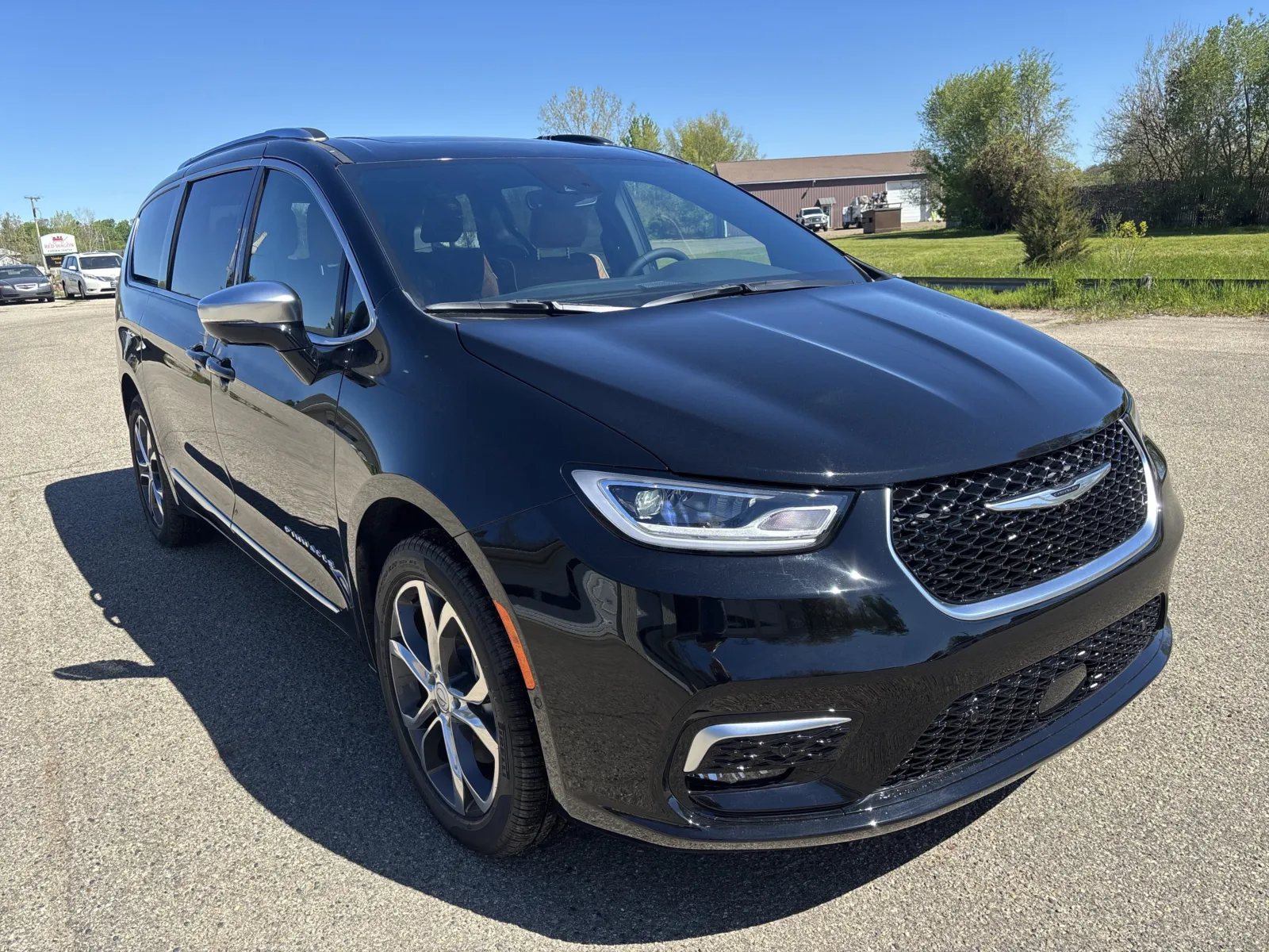 Black 2026 Chrysler Pacifica Pinnacle for sale in Wayland, MI