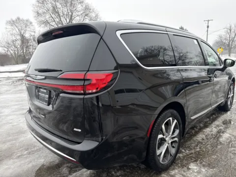 More photos of 2026 Chrysler Pacifica Pinnacle at Twins Chrysler Dodge Jeep Ram, MI