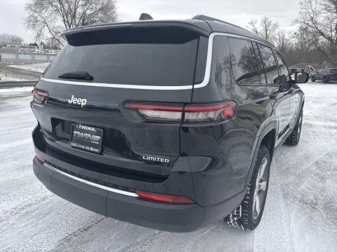 More photos of 2022 Jeep Grand Cherokee L Limited at Twins Chrysler Dodge Jeep Ram, MI