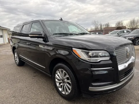 Black 2024 Lincoln Navigator L Premiere for sale in Wayland, MI